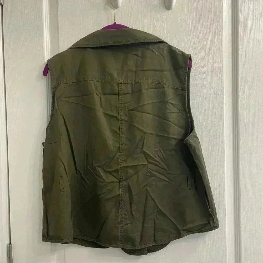 Vest with Mid Zip Front Closure - Picture 4 of 8
